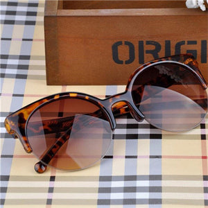 Round Retro Sunglasses - Capacina